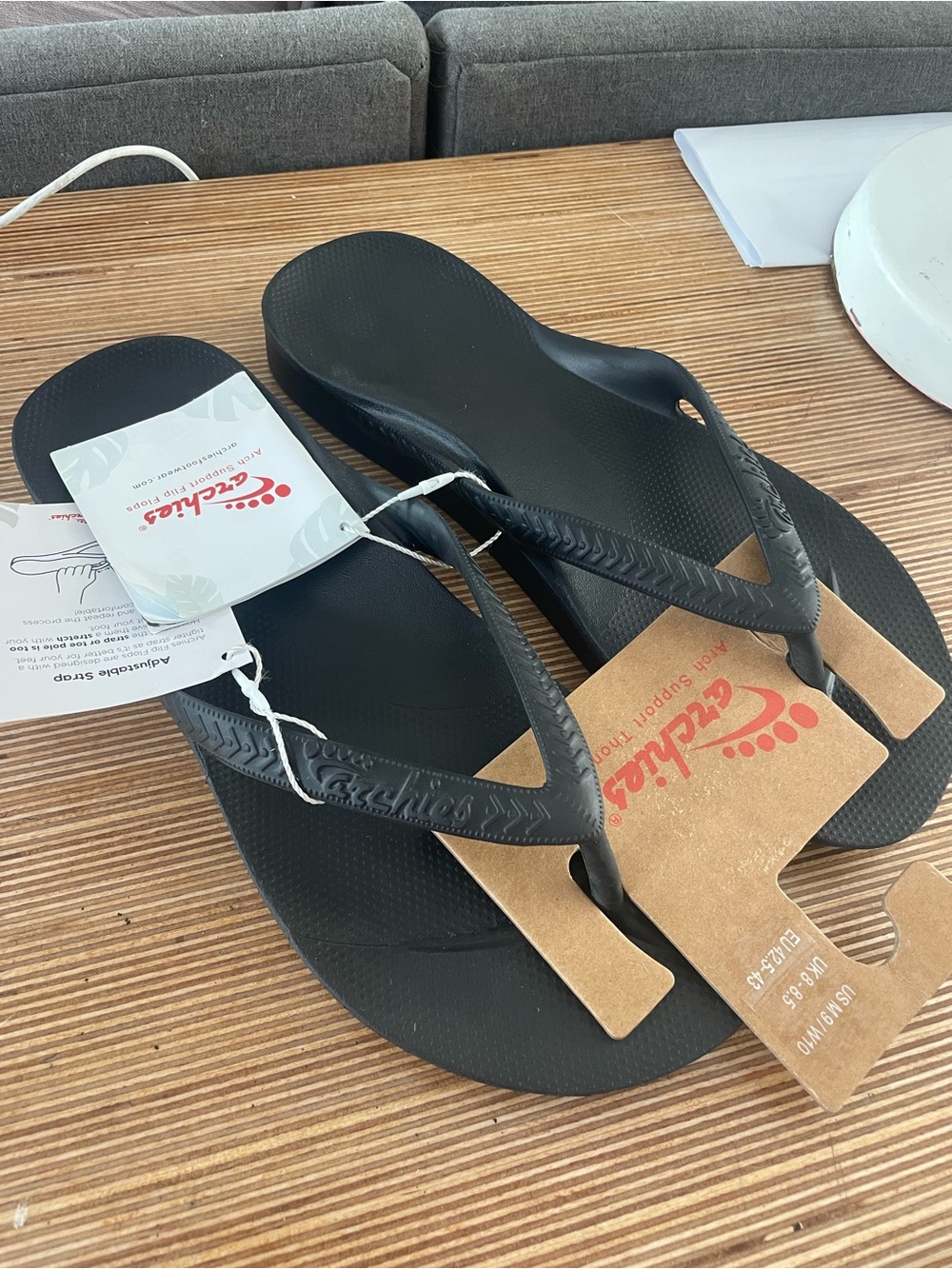 Archie’s Arch Support Flip Flops - Picture 2 of 4